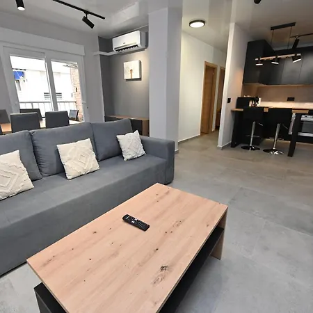 Golden-apartment